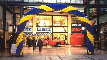 Ballon Bogen Eingang am Tag der offenen T�r