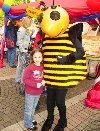 Maskottchen Bine am Fr�hlingsfest
